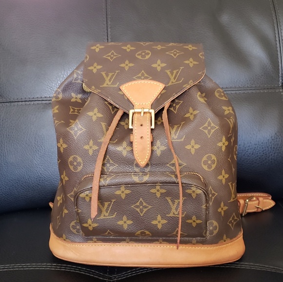 Louis Vuitton Handbags - Louis Vuitton Montsouris MM
